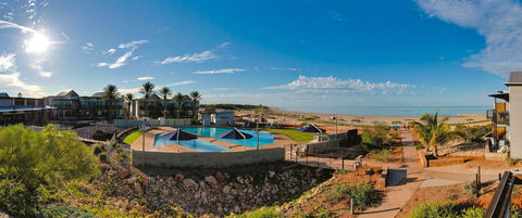 Mantarays Ningaloo Beach Resort - Holiday Adelaide 0