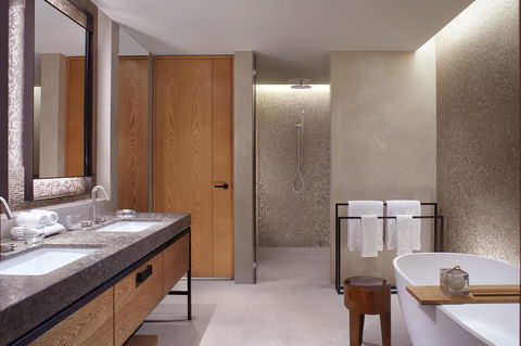 The Ritz-Carlton, Perth - Holiday Adelaide 8