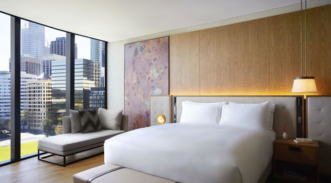 The Ritz-Carlton, Perth - Holiday Adelaide 11