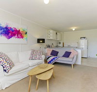 SEA BREEZE  between Cottesloe Beach  Swan River - Holiday Adelaide
