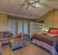 Windfall Estate Vineyard Cottage - Holiday Adelaide