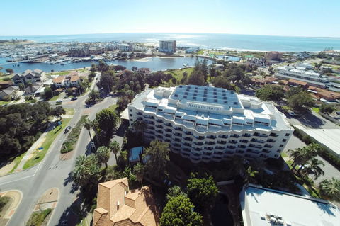 Atrium Hotel Mandurah - Holiday Adelaide 13