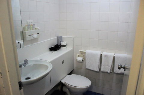 Atrium Hotel Mandurah - Holiday Adelaide 6