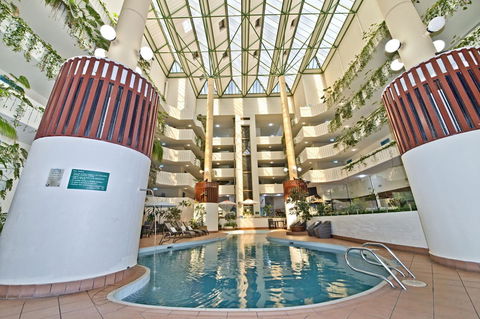 Atrium Hotel Mandurah - Holiday Adelaide 0