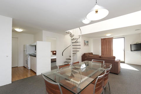 Atrium Hotel Mandurah - Holiday Adelaide 17