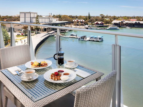 The Sebel Mandurah - Holiday Adelaide 40