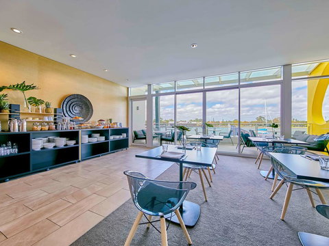 The Sebel Mandurah - Holiday Adelaide 16