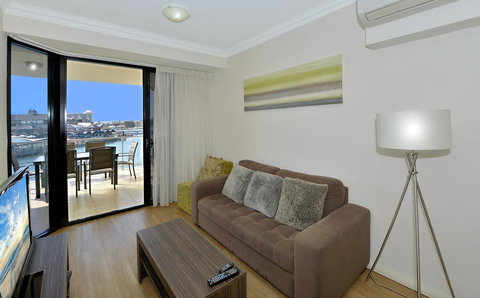 Dolphin Quay Apartments - Holiday Adelaide 3