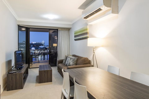 Dolphin Quay Apartments - Holiday Adelaide 19