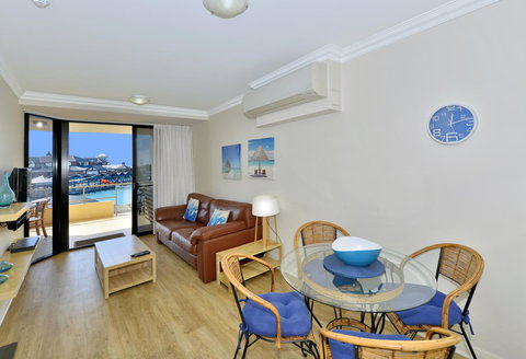 Dolphin Quay Apartments - Holiday Adelaide 12