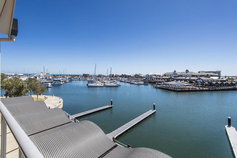 Dolphin Quay Apartments - Holiday Adelaide 16