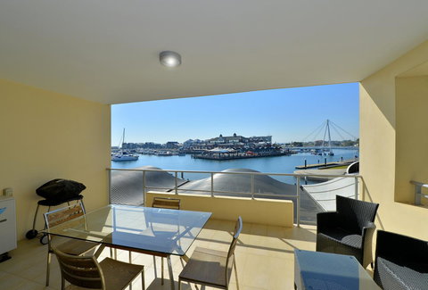 Dolphin Quay Apartments - Holiday Adelaide 8