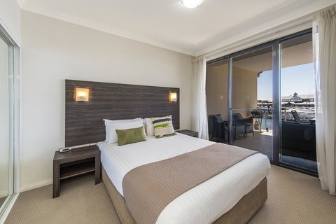 Dolphin Quay Apartments - Holiday Adelaide 30