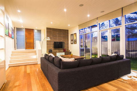 Arthouse - Holiday Adelaide 3