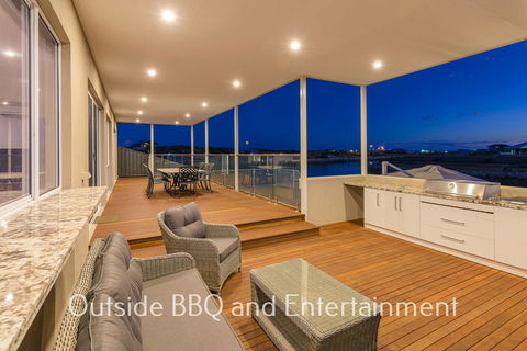 32 Corella Court - Holiday Adelaide 19