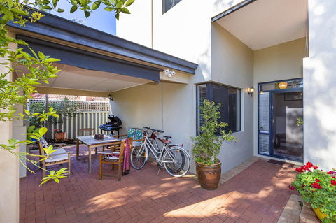 Como Executive Apartment - Holiday Adelaide 2