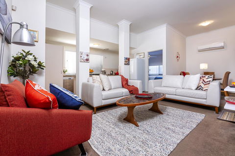 Como Executive Apartment - Holiday Adelaide 0