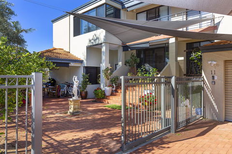 Como Executive Apartment - Holiday Adelaide 1