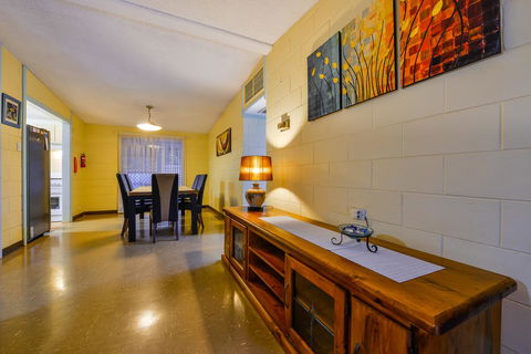 30 Kennedy Street - Holiday Adelaide 8
