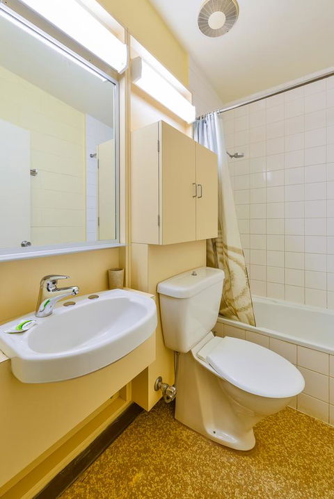30 Kennedy Street - Holiday Adelaide 17