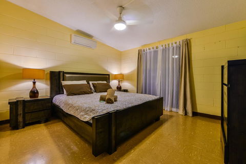 30 Kennedy Street - Holiday Adelaide 12