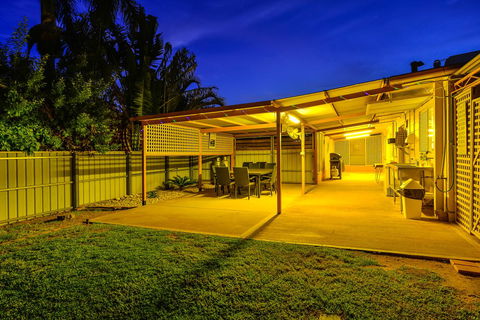 30 Kennedy Street - Holiday Adelaide 22