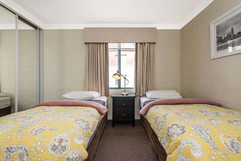 Subiaco Village 18 - Holiday Adelaide 12