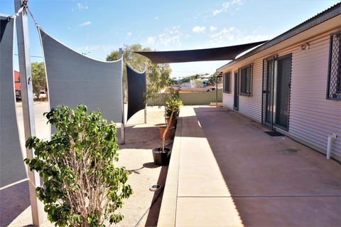 9 Krait Street - Perfect For Large Groups Or Families Alike - Holiday Adelaide 19