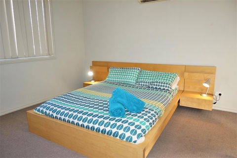 9 Krait Street - Perfect For Large Groups Or Families Alike - Holiday Adelaide 13