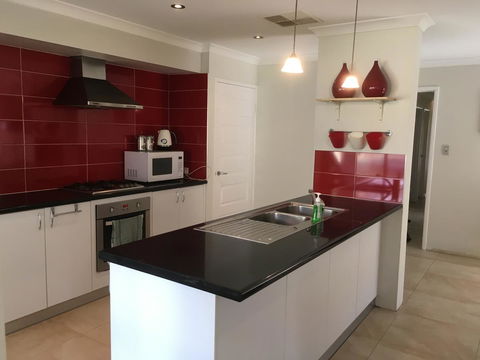 Shiraz Heights - Holiday Adelaide 3