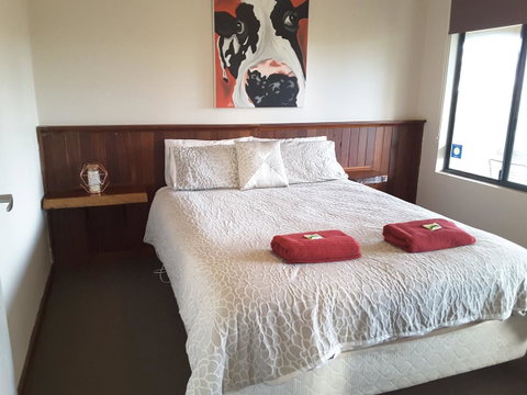 Cosy Corner Chalets - Holiday Adelaide 10
