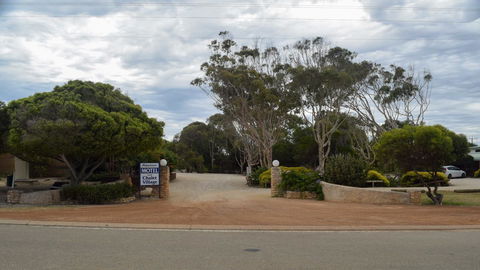 Hopetoun Motel & Chalet Village - Holiday Adelaide 12