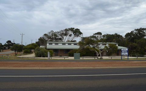 Hopetoun Motel & Chalet Village - Holiday Adelaide 18