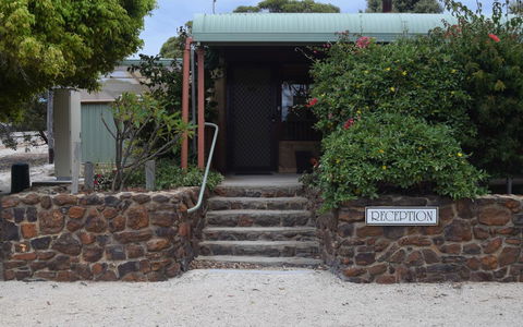 Hopetoun Motel & Chalet Village - Holiday Adelaide 9