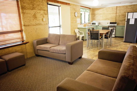 Hopetoun Motel & Chalet Village - Holiday Adelaide 8