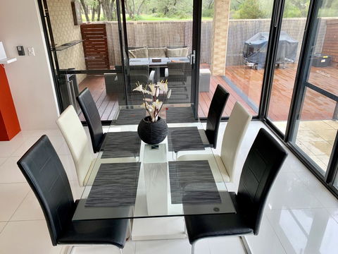 The CÃ©ad MÃ­le FÃ¡ilte Busselton - Holiday Adelaide 13