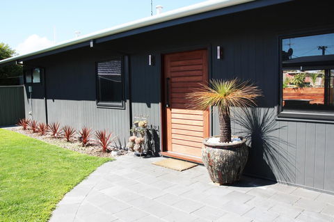 Bayside Luxury Escape Busselton - Holiday Adelaide 19