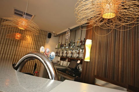 The Marina Hotel - Mindarie - Holiday Adelaide 10