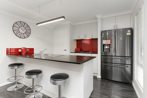 Perth Comfy Stays - Holiday Adelaide 18