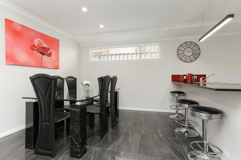 Perth Comfy Stays - Holiday Adelaide 20