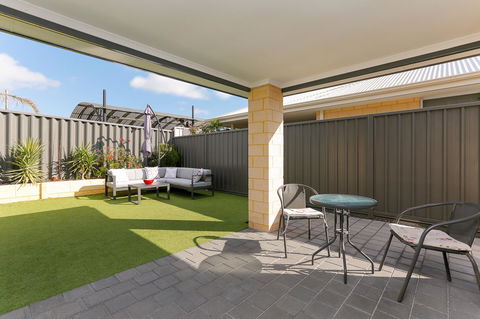 Perth Comfy Stays - Holiday Adelaide 12