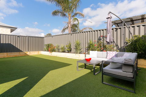 Perth Comfy Stays - Holiday Adelaide 7