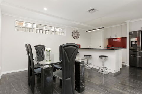 Perth Comfy Stays - Holiday Adelaide 22