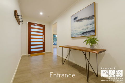 20 Madaffari Drive - Holiday Adelaide 1