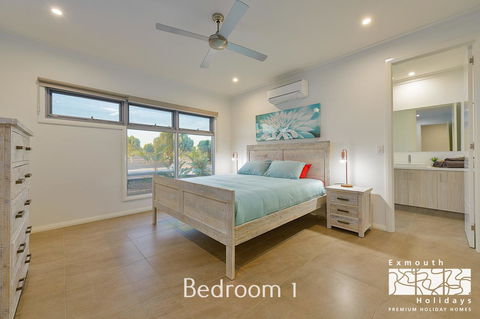 20 Madaffari Drive - Holiday Adelaide 8