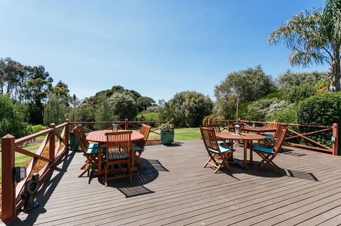 Elliot House - Holiday Adelaide 2