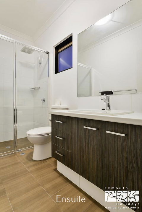 8 Kestrel Place - PRIVATE JETTY & POOL - Holiday Adelaide 8