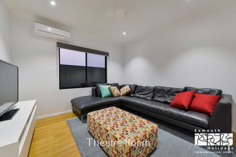 8 Kestrel Place - PRIVATE JETTY & POOL - Holiday Adelaide 6