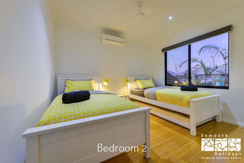8 Kestrel Place - PRIVATE JETTY & POOL - Holiday Adelaide 10