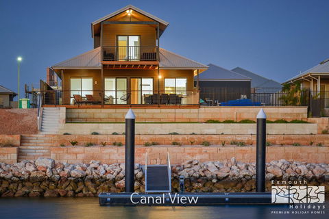 8 Kestrel Place - PRIVATE JETTY & POOL - Holiday Adelaide 0